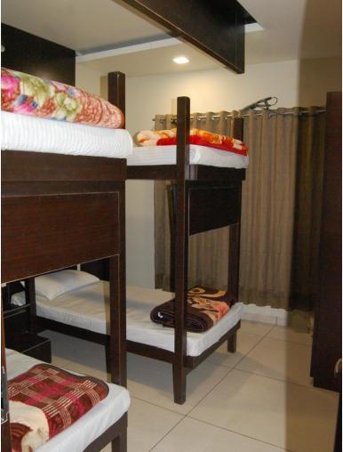 Hotel Poonam Palace Ujaim Quarto foto